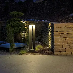 Albert Leuchten Borne lumineuse LED triangulaire TrianaVendu parluminaire