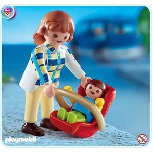 Playmobil - 4668 - Maman/bébé/siège pas cher