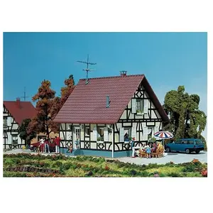 Comparateur de prix : Faller Single Family Home  - Bâtiment pour train miniature  - F130221 