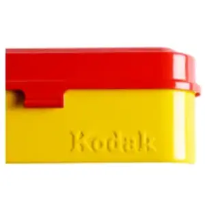 Comparateur de prix : Boîtier portable petit format Kodak pour 135 films Rouge et jaune