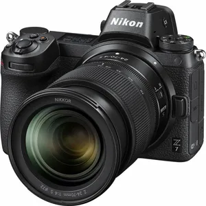 Appareil photo hybride Nikon Z7 Noir + Objectif Nikkor Z 24-70mm f/4 S pas cher
