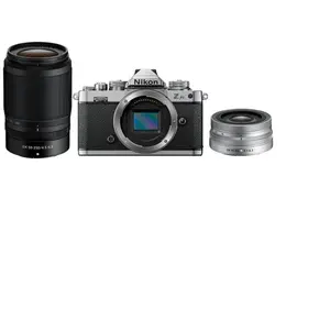 Comparateur de prix : Nikon Z FC + Z DX 16-50mm f/3.5-6.3 silver + Z DX 50-250mm f/4.5-6.3 VR noir