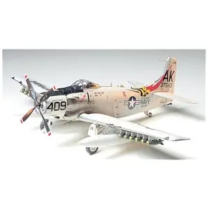 Comparateur de prix : Tamiya Douglas A-1H Skyraider US Navy