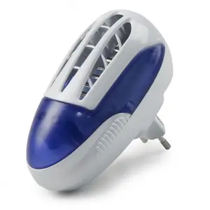 Domo Destructeur d’insectes UV pour la prise, 800 V, avec brosse de nettoyage. pas cher