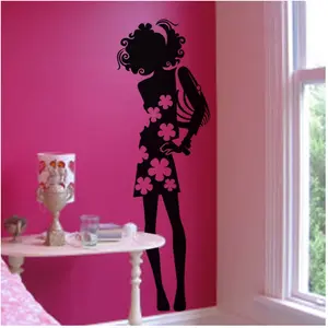 Comparateur de prix : Sticker Femme avec robe fleurie