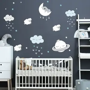 Ambiance-sticker Stickers scandinaves nuages et les animaux de l'espaceVendu parambiance-sticker