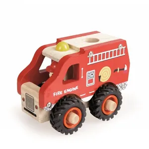 Egmont Toys Camion de pompier en bois pas cher