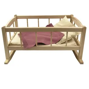 Egmont Toys Berceau en bois avec couverture tricot pas cher