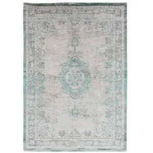 Comparateur de prix : Non communiqué Tapis Louis De Poortere Medallion Design Huître De Jade 140 X 200cm