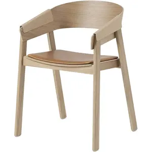 Fauteuil en chêne naturel et assise en cuir Cover - Muuto pas cher