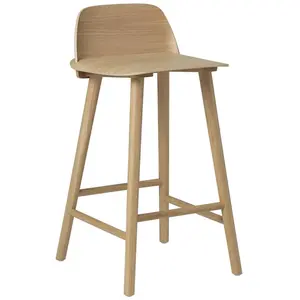 Tabouret de bar 65 cm en chêne naturel Nerd - Muuto pas cher