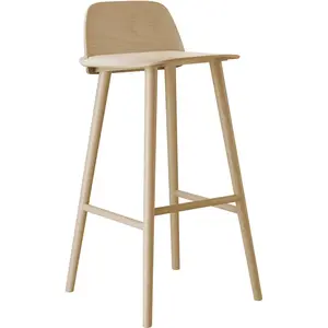 Tabouret de bar 75 cm en chêne naturel Nerd - Muuto pas cher