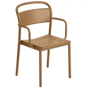 Chaise d'extérieur avec accoudoirs en acier orange Linear - Muuto pas cher