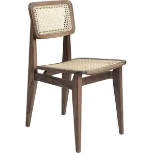 Chaise en cannage et bois de noyer C-Chair - Gubi