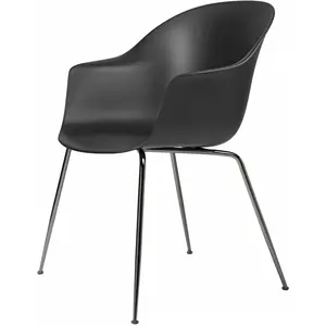 Chaise noire noir chromée Bat - Gubi pas cher