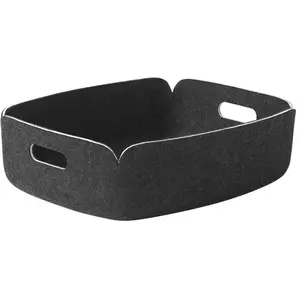 Petit panier de rangement recyclé anthracite Restore Tray - Muuto pas cher