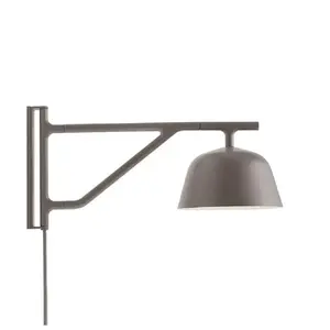 Muuto AMBIT-Applique pivotante avec interrupteur Métal L40cm