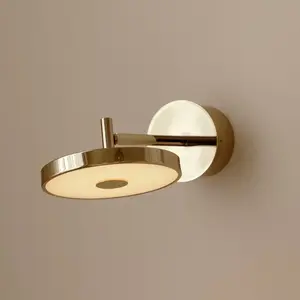 Applique murale LED UMAGE Asteria SHORT HW, laiton poli, 28 cmVendu parluminaire