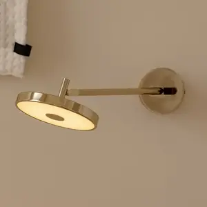 Applique murale LED UMAGE Asteria LONG HW, laiton poli, 45 cmVendu parluminaire