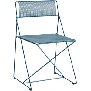 Hay - Chaise empilable X-Line - Bleu - Tôle d'acier perforée - Designe... pas cher