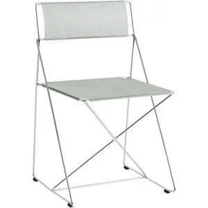 Hay - Chaise empilable X-Line - Vert - Tôle d'acier perforée - Designe... pas cher