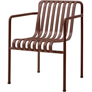Chaise avec accoudoirs Palissade Dining - rouge fer Hay pas cher