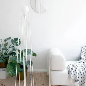GRUPA Model M1 lampadaire LED blanc câble blanc pas cher