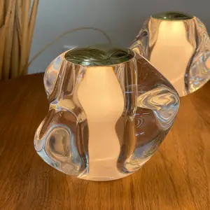 LOOM DESIGN Lampe de table LED rechargeable Ice Ball doré Ø 10,5cm pas cher