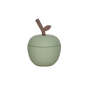 OYOY Tasse en silicone avec paille Pomme green pas cher