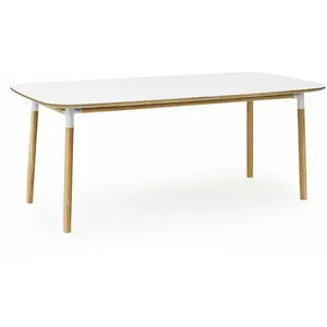Normann Copenhagen table de Form de chêne blanc