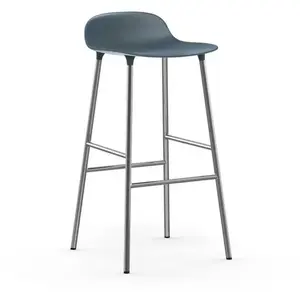 Tabouret de bar en chrome et pp bleu 75 cm Form - Normann Copenhagen pas cher