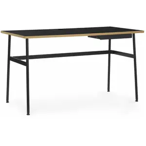 Bureau en stratifié noir Journal noir - Normann Copenhagen