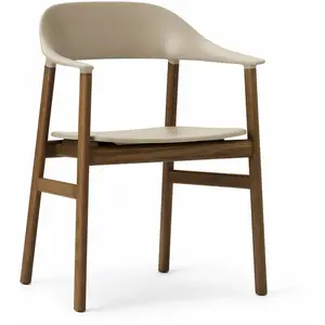 Chaise avec accoudoirs en chêne teinté et polypropylène sable Herit Sand - Normann Co pas cher