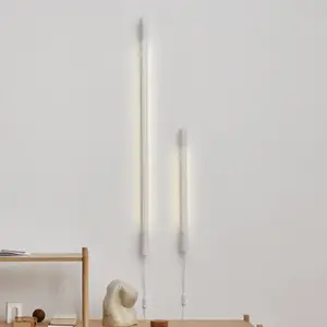 Applique murale GEJST Radent, blanche, hauteur 135 cm, G13 LEDVendu parluminaire
