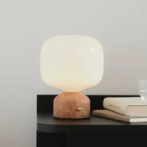 lampe à poser rechargeable LED GEJST Meemo, marbre ambre, verre, USB pas cher