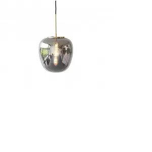 Comparateur de prix : Furnified Hubsch Lampe suspendue en verre gris avec détail en laiton