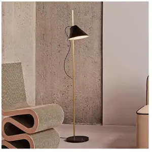 Comparateur de prix : Louis Poulsen Lampadaire Yuh laiton/noir - 5744162678