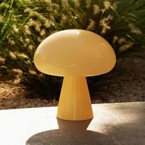 Comparateur de prix : Lampe à poser LED rechargeable Gubi Obello, jaune doux, IP44, verre