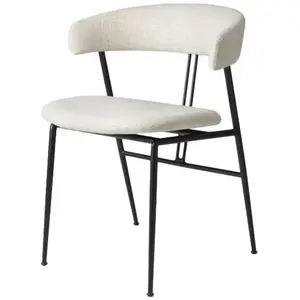 Gubi Chaise Avec Accoudoirs Et Rembourrage Total Violin (Cat. E Dedar ...