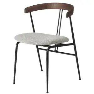 Gubi Chaise Avec Accoudoirs Et Coussin Violin (Cat. D Dedar Karakorum ...