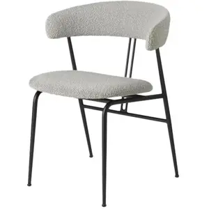 Gubi Chaise Avec Accoudoirs Et Rembourrage Total Violin (Cat. D Dedar ...