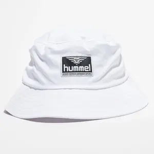 Hummel - Bob uni en à logo badge blanc OS pas cher