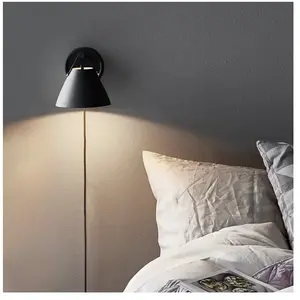 Design For The People DFTP by Nordlux Applique Strap avec lanières en cuir, noireVendu parluminaire