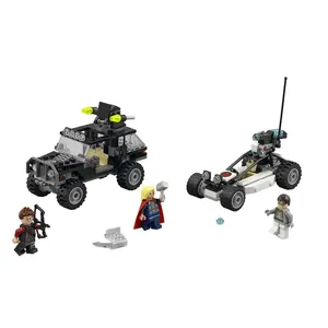 LEGO® Super Heroes Marvel 76030 Hydra contre les Avengers pas cher