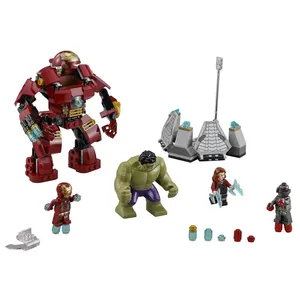 Lego Marvel - Le Combat Du Hulk Buster - 76031 pas cher