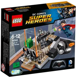 LEGO® Super Heroes DC Universe 76044 Le combat des Héros pas cher