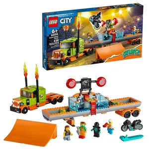 Lego Lego City - Le Camion De Spectacle Des Cascadeurs - 60294 pas cher