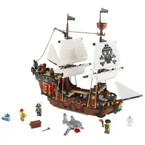 LEGO Creator 3-en-1 Le bateau pirate 31109 pas cher