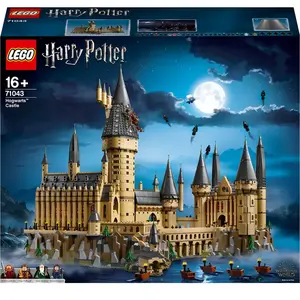 LEGO Harry Potter 71043 Le château de Poudlard pas cher