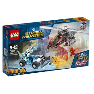 LEGO® DC Comics Super Heroes 76098 Le combat de glace pas cher